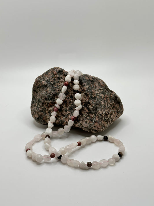 White Moonstone and Black Vein Rhodonite Gemstone 16" Necklace
